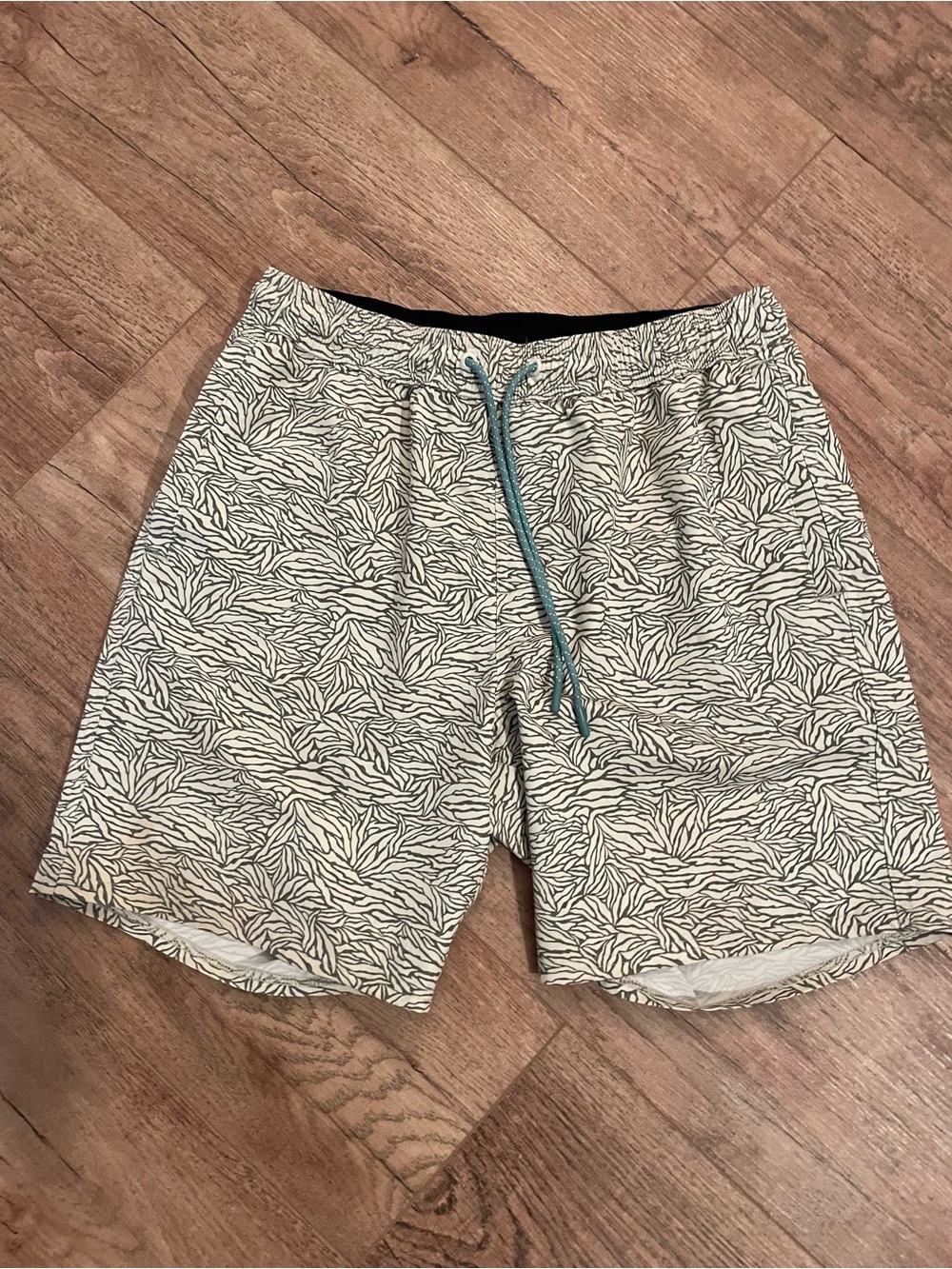 Wellen swim trunks 7inch inseam